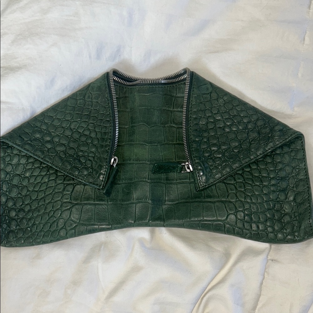 Emily Cho Green Leather Snakeskin Clutch